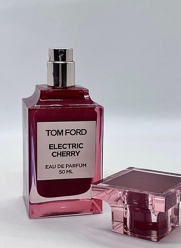 Tomford Electric Cherry