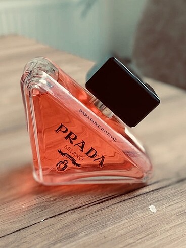 Prada Paradoxe İntense