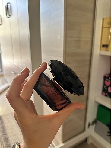  Beden Renk Versace Crystal Noir Parfüm