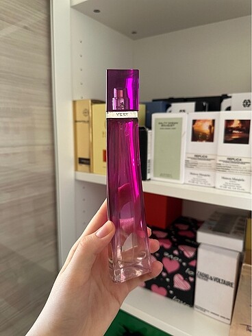 GIVENCHY Givenchy Very Irresistıble Edp