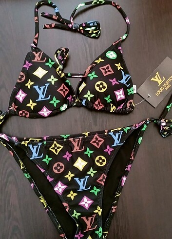 Diğer Louis Vuitton renkli bikini takımı 