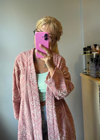 Zara Nakışlı Pembe Bohem Kadın Kimono