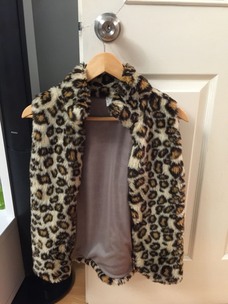 Leopar yelek
