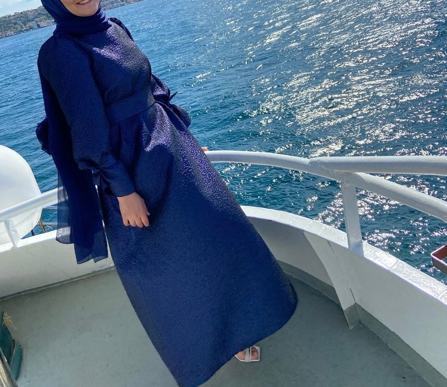 Parlak Lacivert Uzun Drapeli Kadın Elbise - Görsel 2