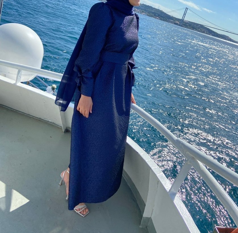 Parlak Lacivert Uzun Drapeli Kadın Elbise - Görsel 3