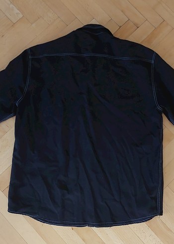 Trendyol Unisex Siyah Tarz Dikiş Detaylı Gömlek - Görsel 3