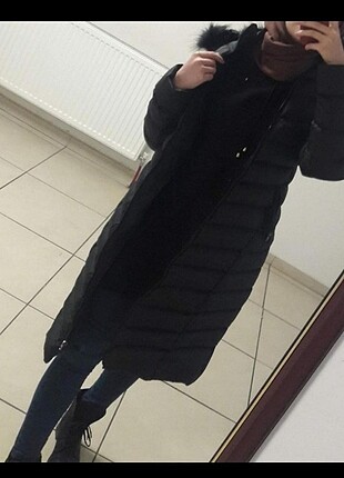 Uzun siyah şişme mont 