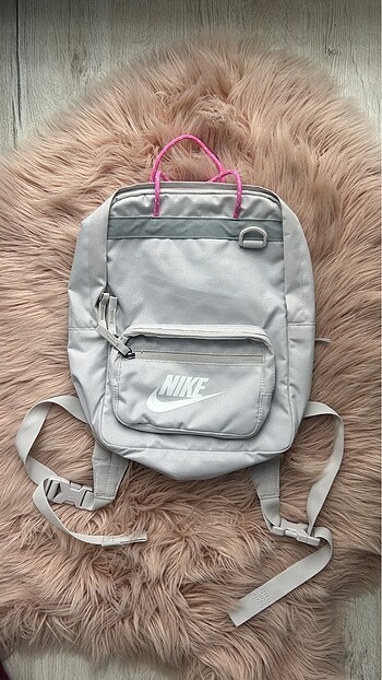 Nike sırt çantası