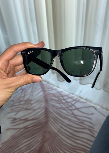 Ray-Ban Siyah Parlak Klasik Kadın Güneş Gözlüğü - Görsel 3