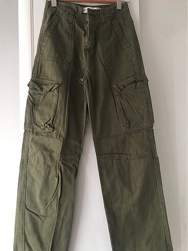 Yeşil kargo kot pantolon Stradivarius