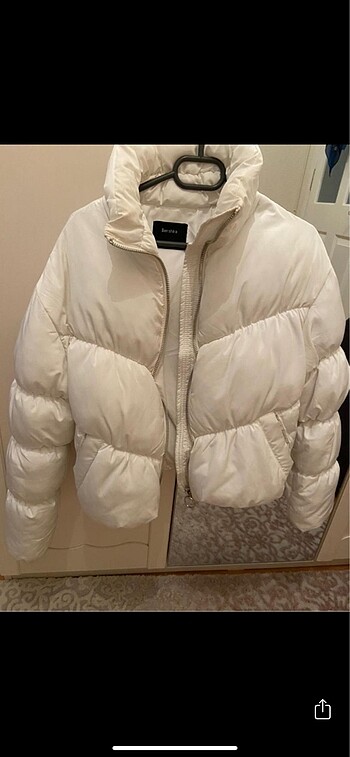 Bershka beyaz mont