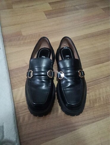 Zara makosen loafer