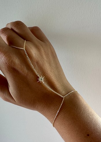 Zincir Detaylı Minimalist Altın Renkli Şahmeran