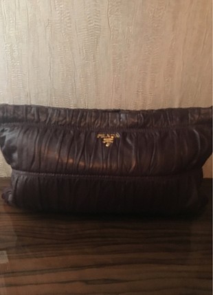 Prada çanta