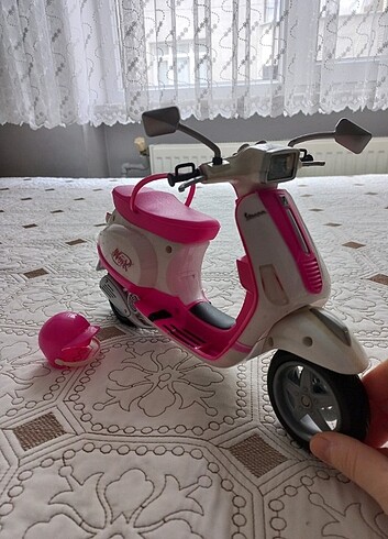 Winx oyuncak motor