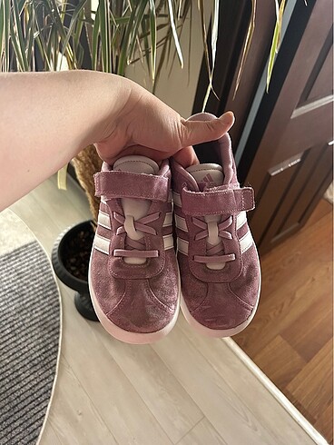 Orijinal adidas
