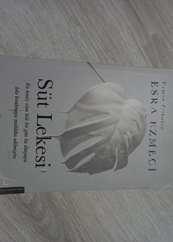 Süt Lekesi - Esra Ezmeci