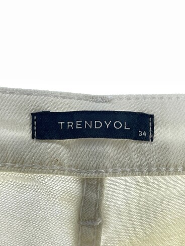 34 Beden beyaz Renk Trendyol & Milla Jean / Kot %70 İndirimli.
