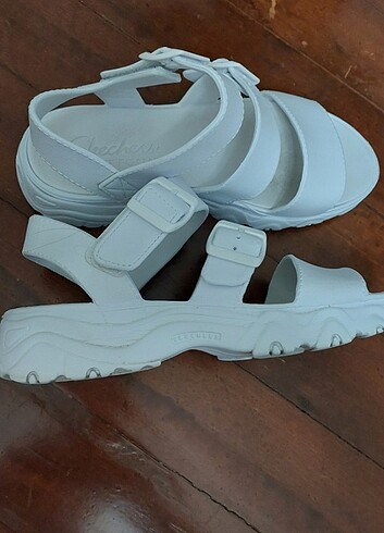 Skechers sandalet