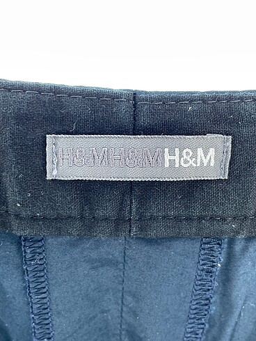 universal Beden lacivert Renk H&M Bermuda / Kapri %70 İndirimli.