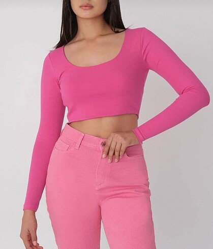 U yaka crop bluz