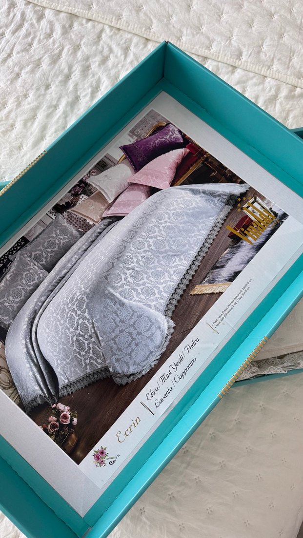 Nakışlı Beyaz Masa Örtüsü - Görsel 4