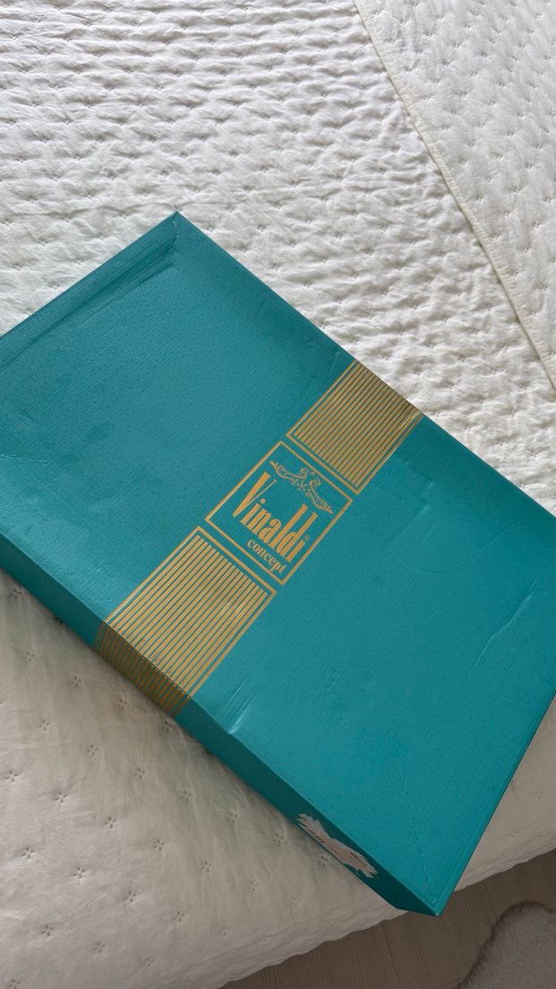 Nakışlı Beyaz Masa Örtüsü - Görsel 5