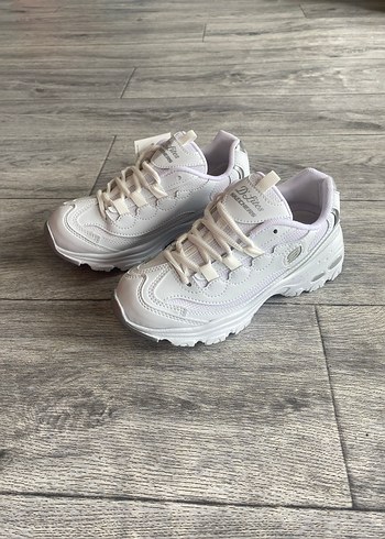 Skechers ürünü