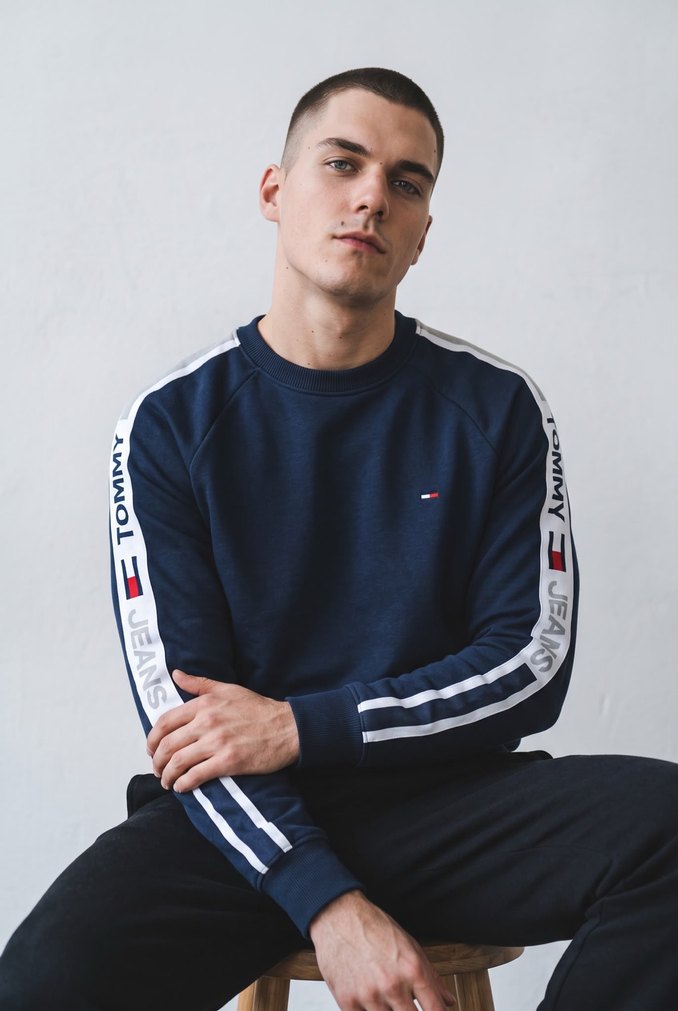 Tommy Hilfiger Lacivert Bisiklet Yaka Sweatshirt — görsel 3/3