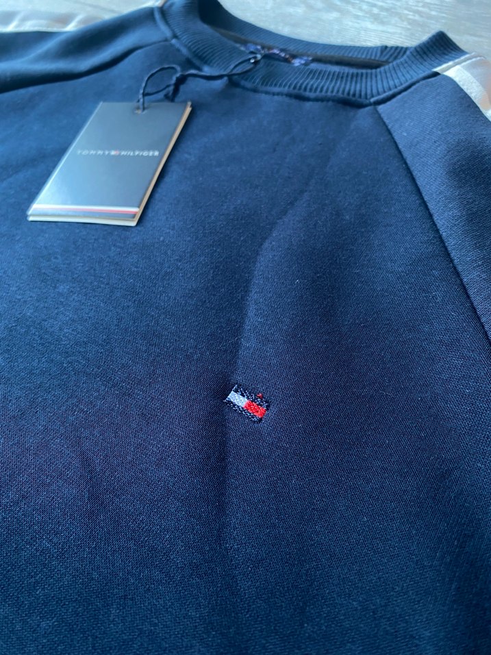Tommy Hilfiger Lacivert Bisiklet Yaka Sweatshirt — görsel 2/3