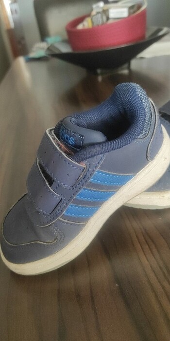 22 Beden Adidas erkek bebek spor ayakkabi