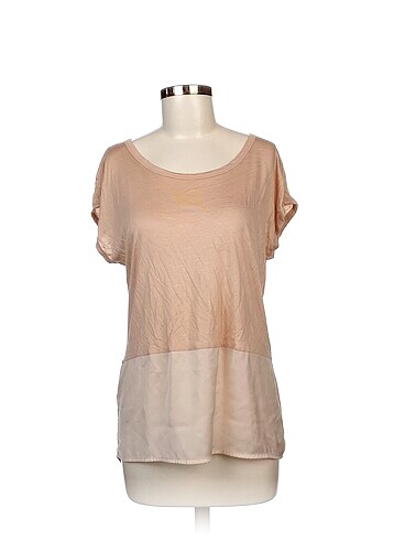 Asymmetry T-shirt %70 İndirimli.