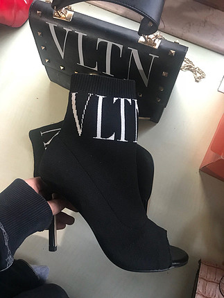 39 Beden Butik Valentino İnce Topuklu Ayakkabı