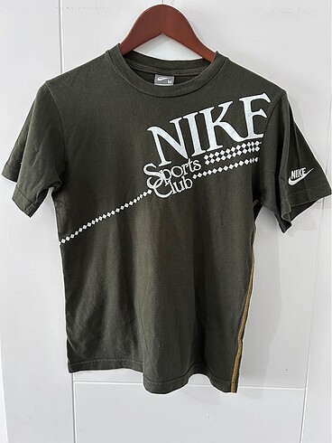 Nike 10/12 Yaş Tshirt