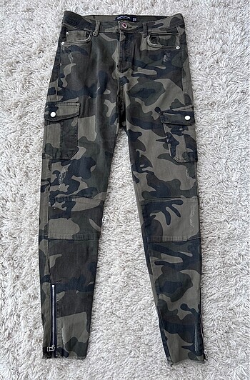 Bershka Bershka Kamuflaj Desenli Jean