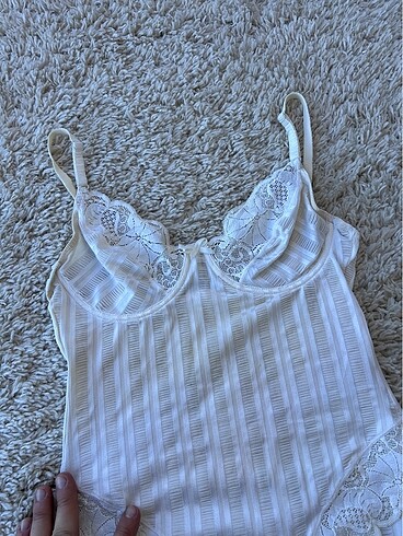 m Beden Kom Bodysuit