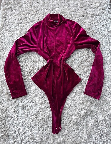 Kadife Bodysuit