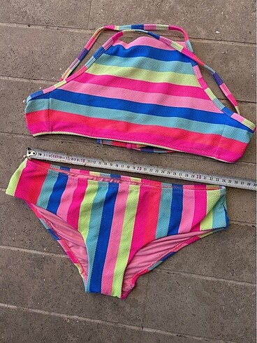 Diğer Çok Renkli Halter Yaka Bikini Takımı