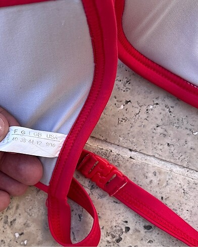 m Beden kırmızı Renk Bağlamalı Bikini Üstü