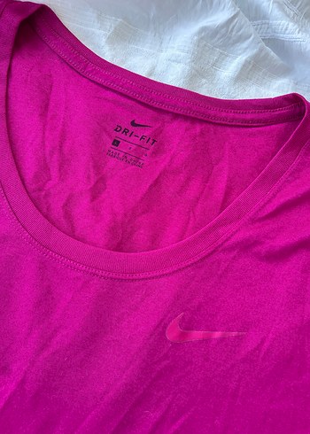 l Beden Nike Tshirt