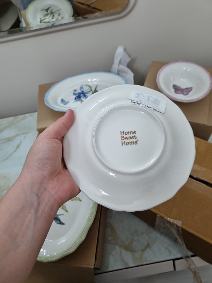 Çiçek ve Kelebek Desenli Seramik Tabak Seti - Görsel 5