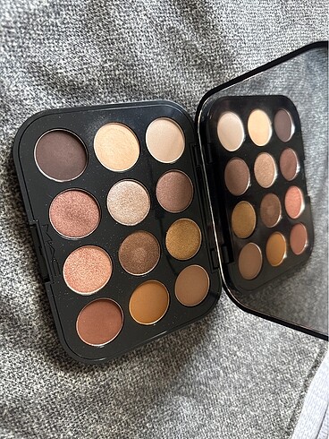 MAC Far paleti