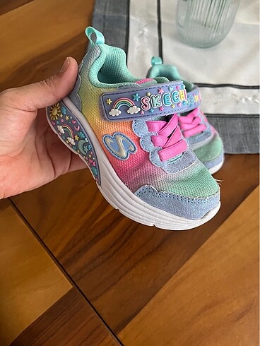 23 Beden Skechers kız çocuk spor ayakkabı