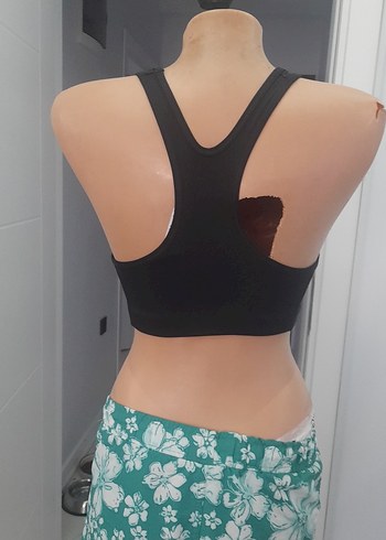 Nike Siyah Baskılı Kısa Spor Büstiyer