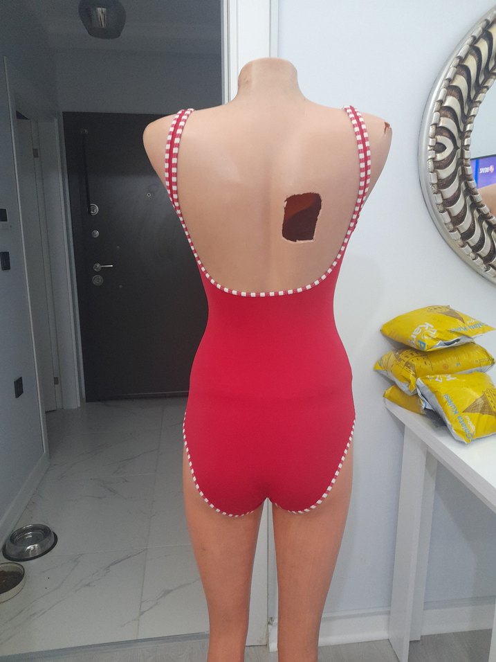 Kırmızı Mini İnce Askılı Kadın Mayo - Görsel 4