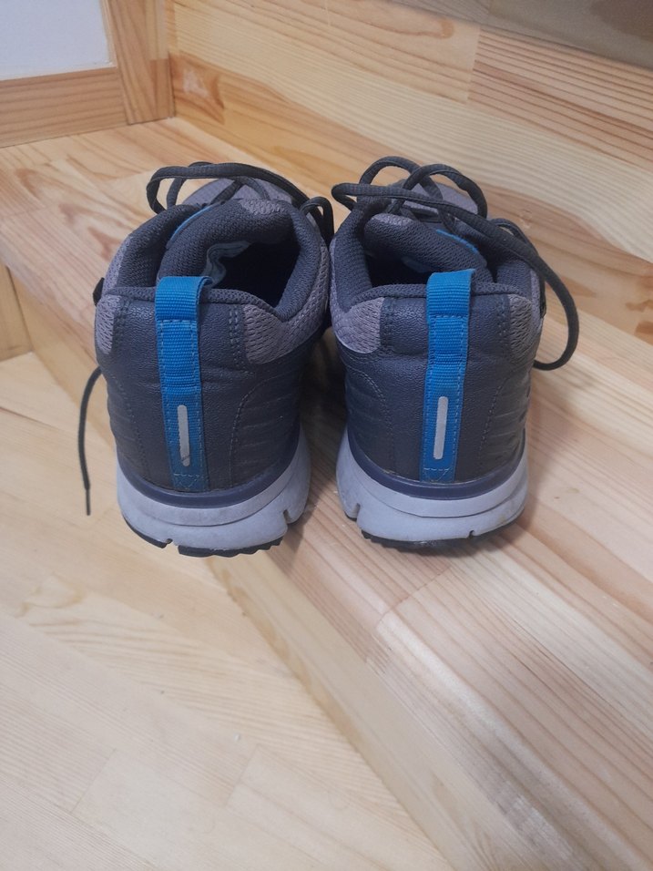Gri Nike Kadın Spor Ayakkabı Velcro - Görsel 2
