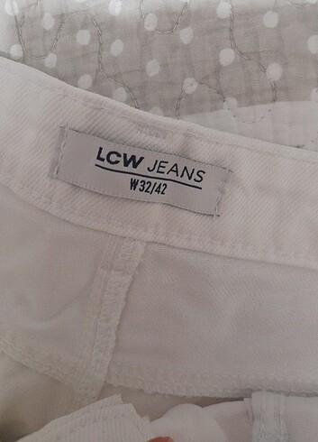 42 Beden beyaz Renk LCW marka jeans