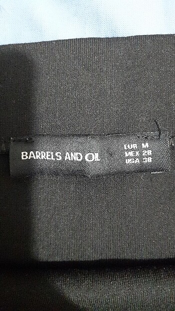m Beden BARRELS AND OIL marka m beden