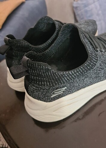 37,5 Beden skechers bobs