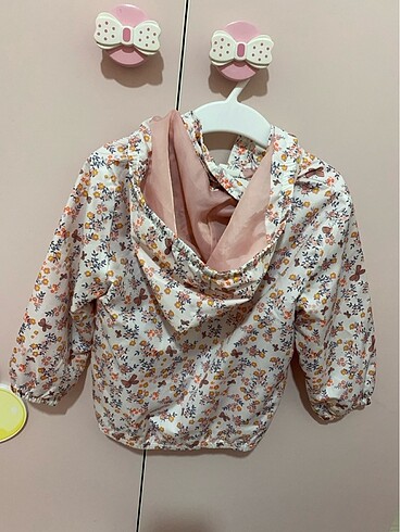 12-18 Ay Beden H&M yağmurluk